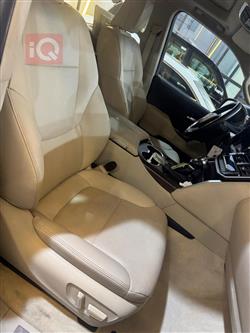 تۆیۆتا لاند کروزەر